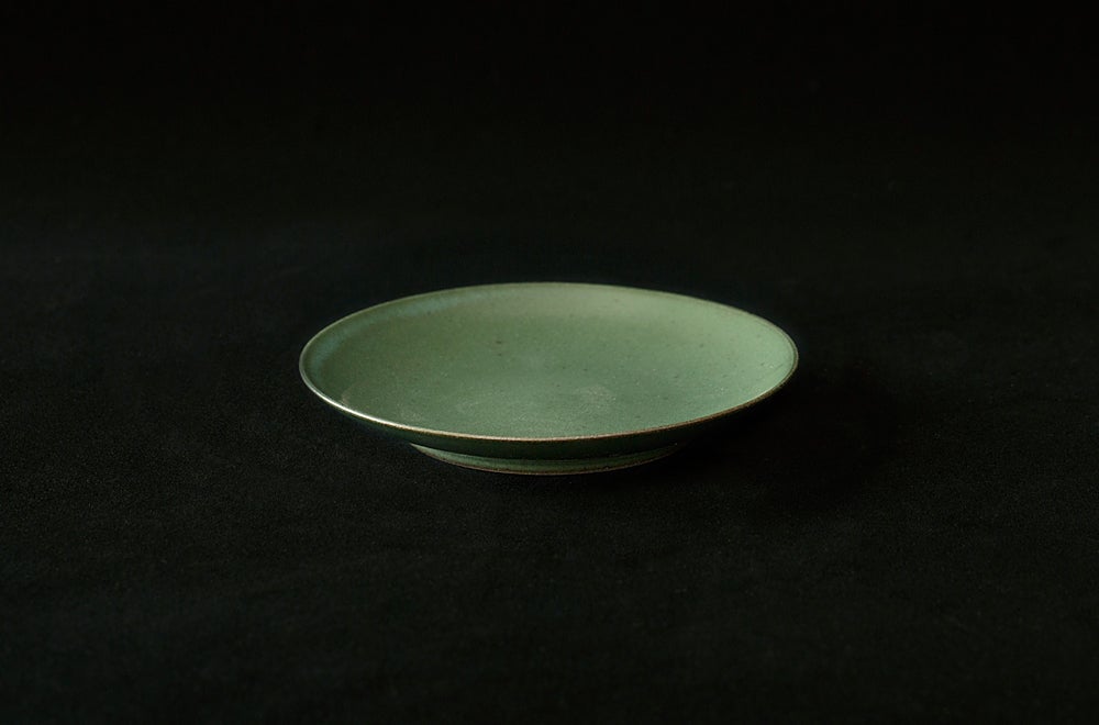 灰釉銘々皿 陶器の銘々皿 – HIGASHIYA Online Shop